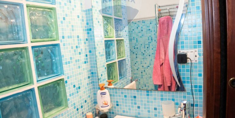 20251115185728-1000886-13