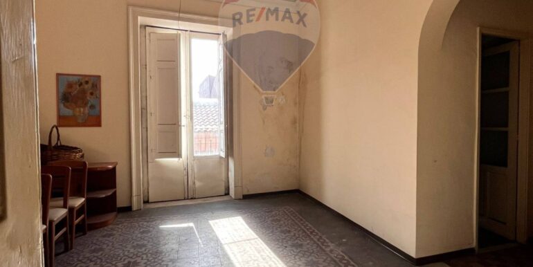 20251116182406-997870-4