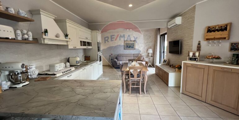 20251116193427-1000952-2