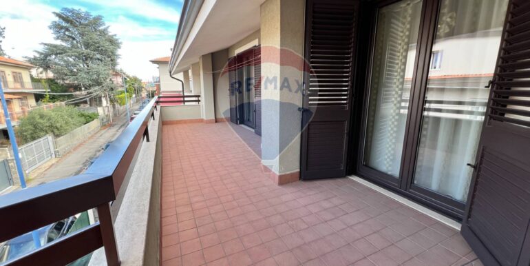 20251116193444-1000952-8