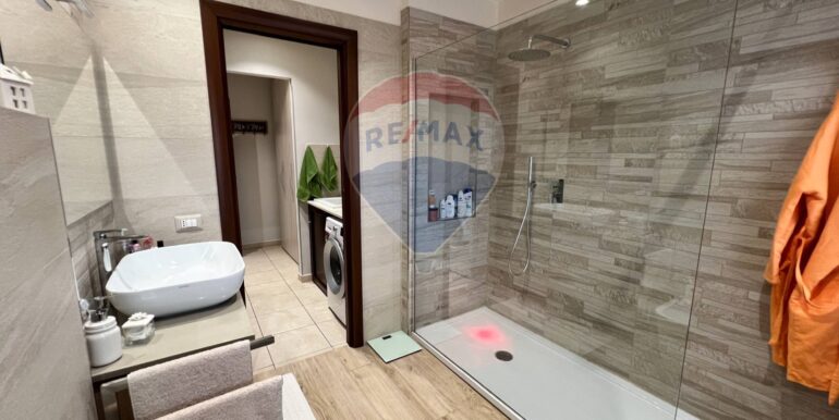 20251116193458-1000952-13