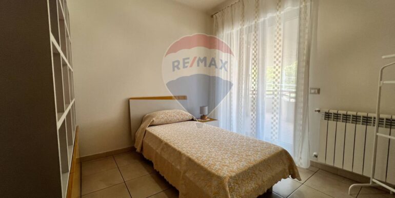 20251116193511-1000952-18