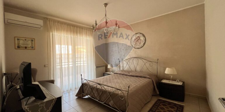 20251116193517-1000952-20