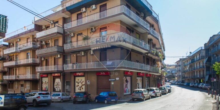 20251116210023-1000948-3