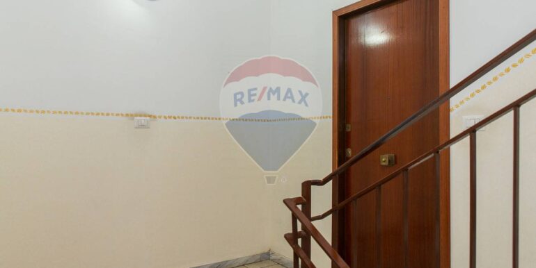 20251116210043-1000948-10