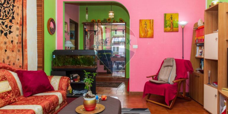 20251116210049-1000948-12