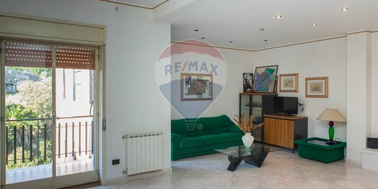 20251117123359-999897-14