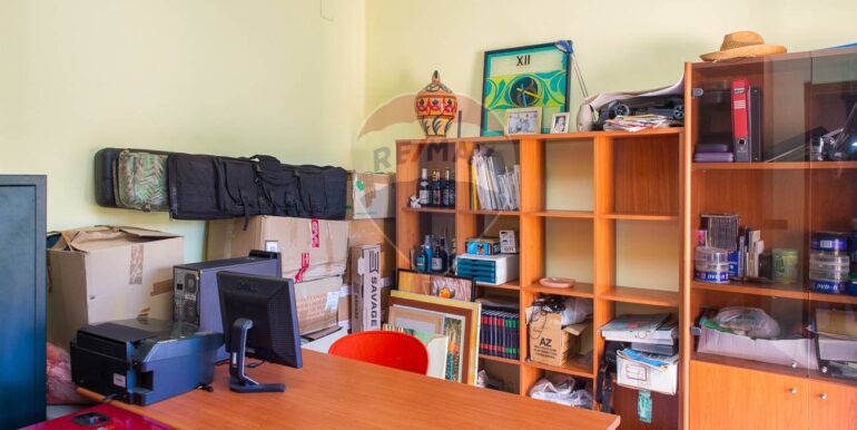 20251117123419-999897-21