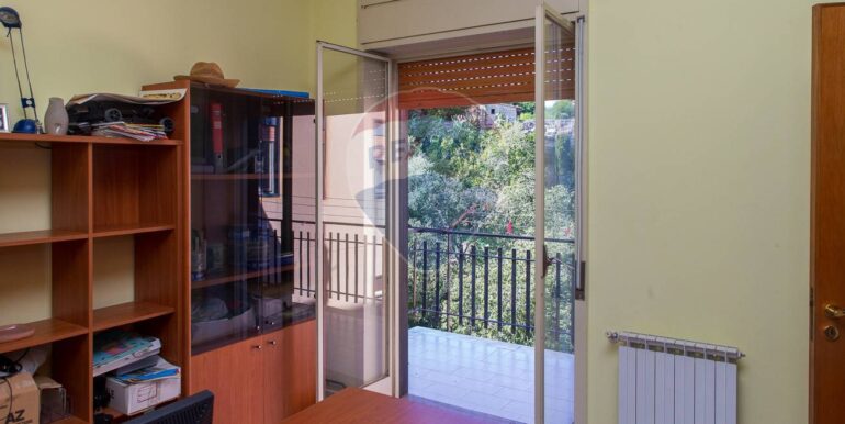 20251117123422-999897-22