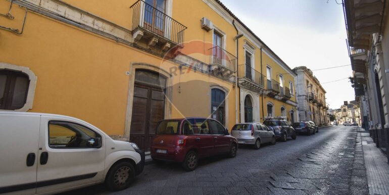 20251117170943-1001109-1