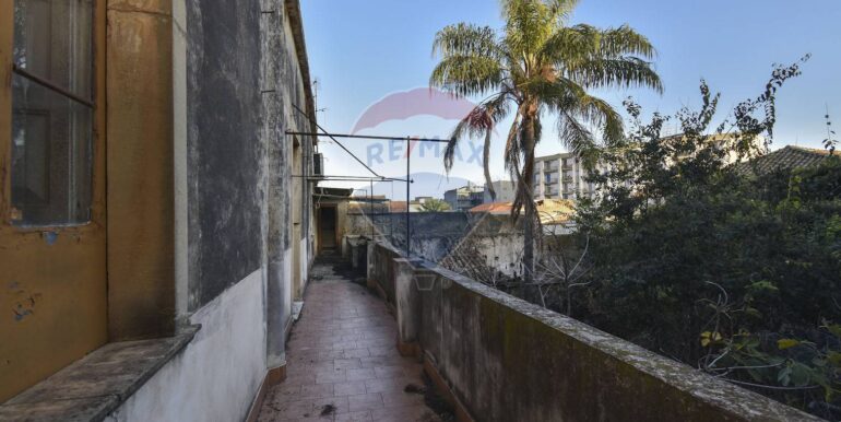 20251117171030-1001109-18