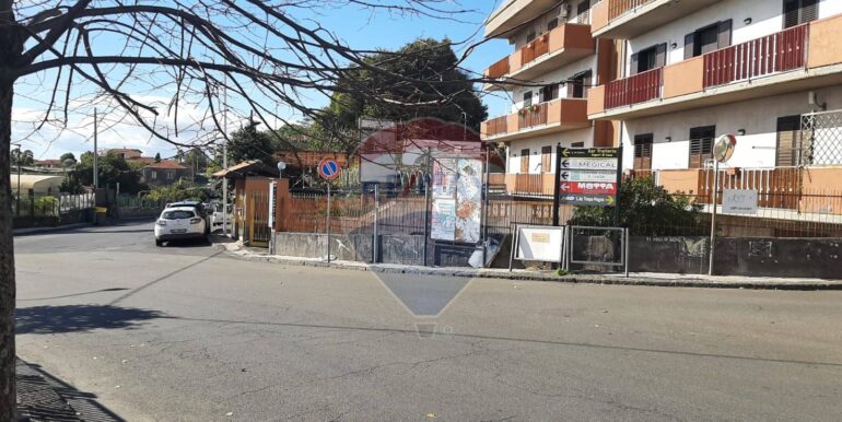 20251117185218-1001119-20