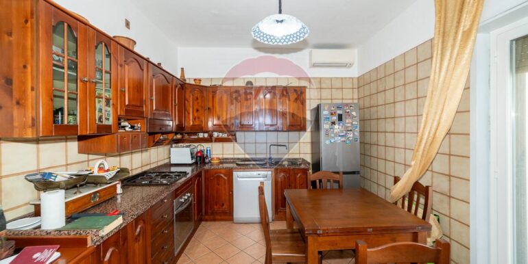 20251117190940-1001285-4