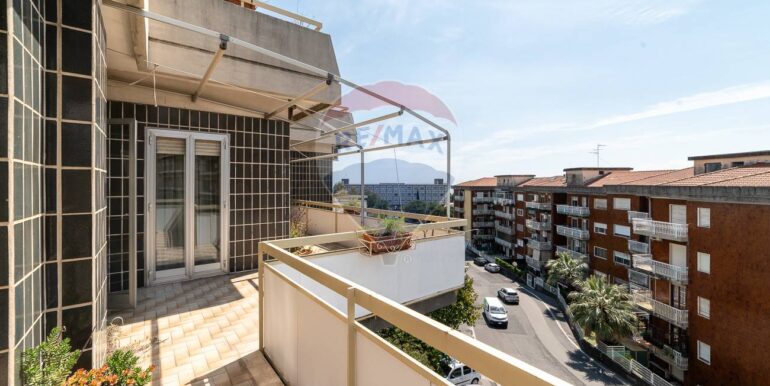 20251117190941-1001285-18