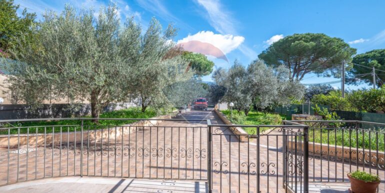 20251117195732-997150-3