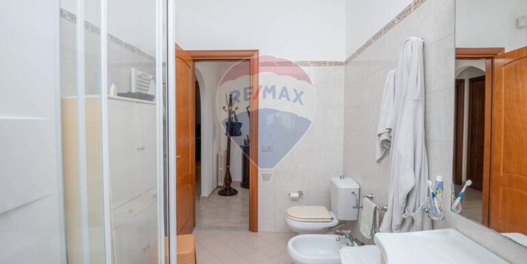 20251117195755-997150-11