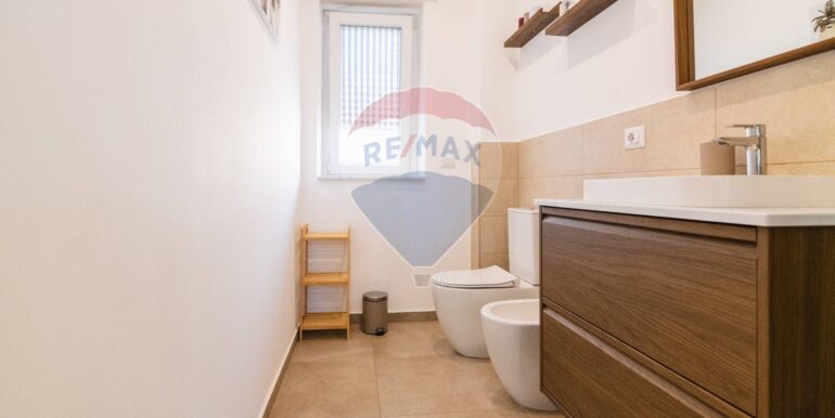 20251118100956-997249-19