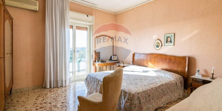 20251118101233-1001368-9