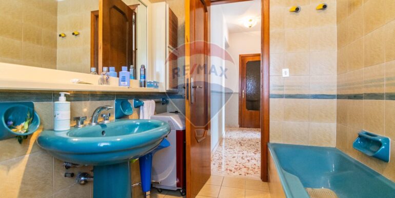 20251118101248-1001368-13