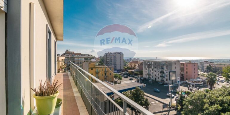 20251118101251-1001368-14