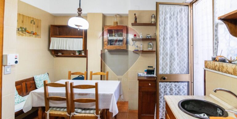 20251118101257-1001368-16