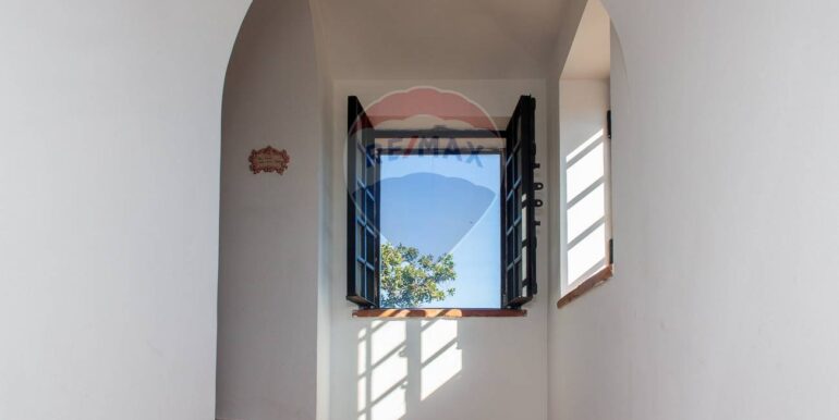 20251118105754-1001382-4