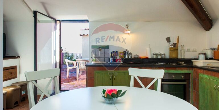 20251118105836-1001382-16