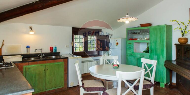 20251118105839-1001382-17