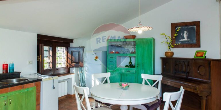 20251118105841-1001382-18