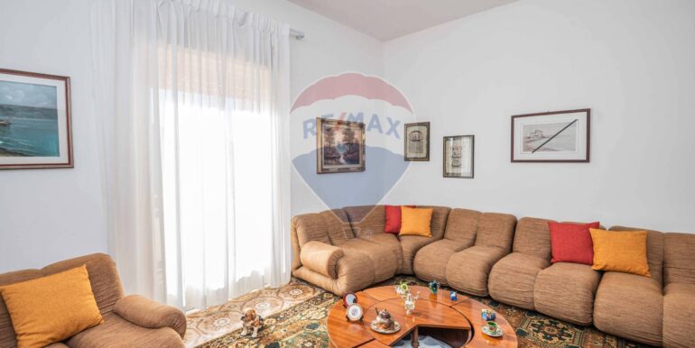 20251118113923-994094-9