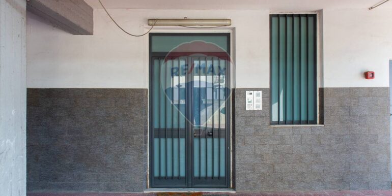 20251118120708-1001409-4