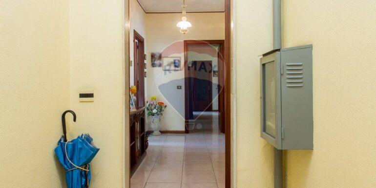 20251118120720-1001409-8