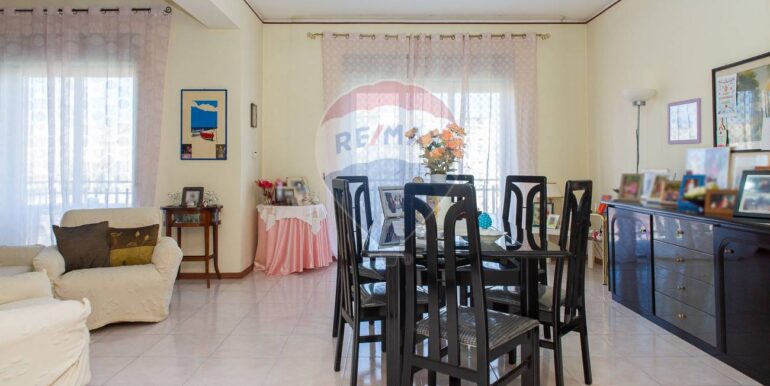 20251118120732-1001409-11