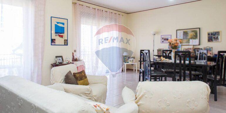 20251118120753-1001409-17