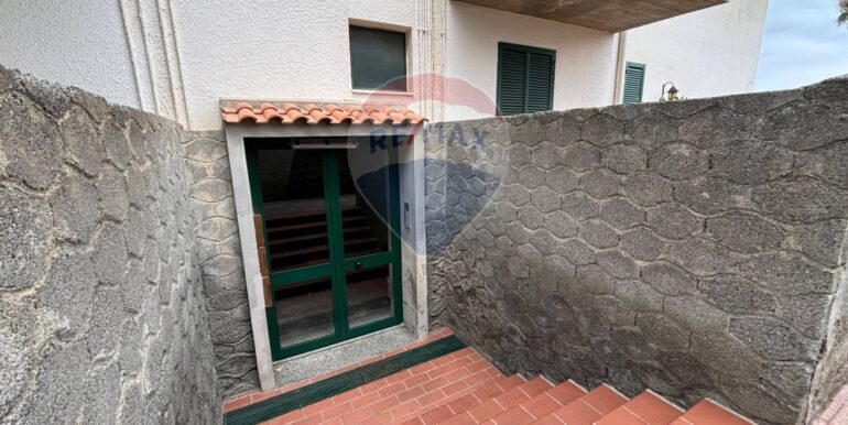 20251118135039-1001447-25