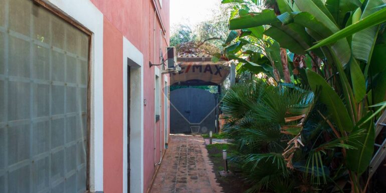 20251118141410-1002027-7