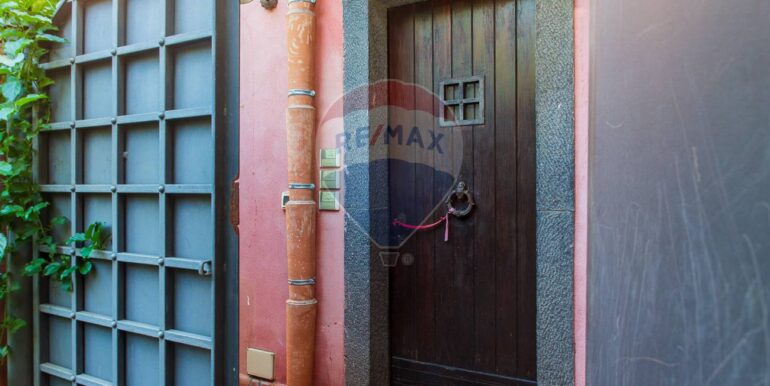 20251118141423-1002027-11