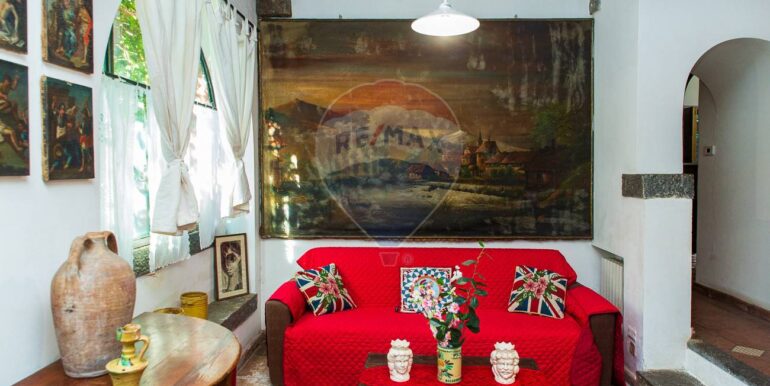 20251118141451-1002027-19