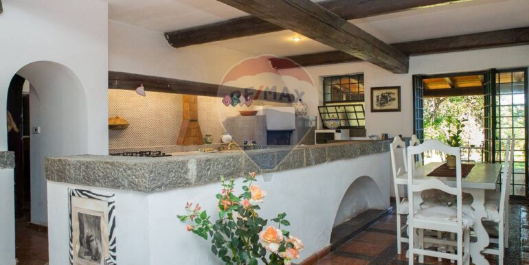 20251118141510-1002027-22