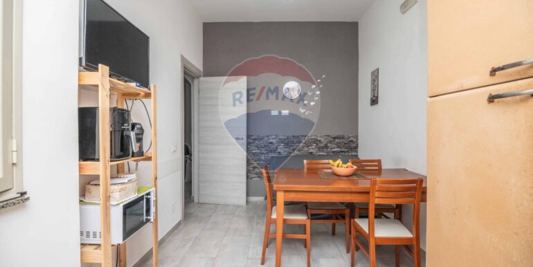 20251118190037-1002136-17