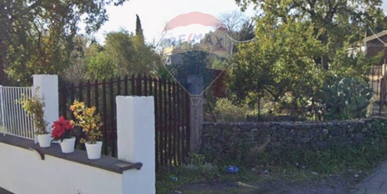 20251118190445-1002131-1