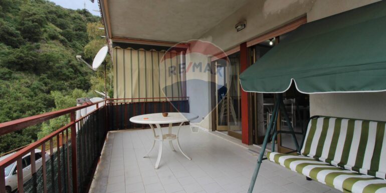 20251119104518-1002176-11