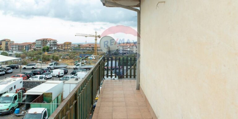 20251119105432-1002178-9