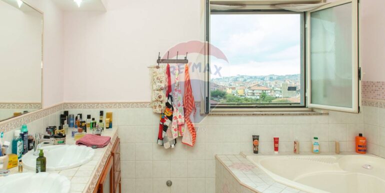 20251119105433-1002178-17