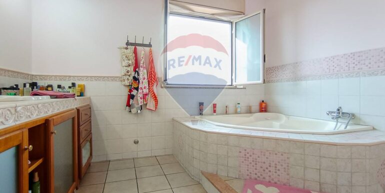 20251119105433-1002178-19