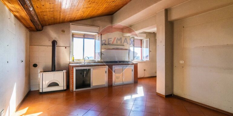 20251119175908-1002305-14