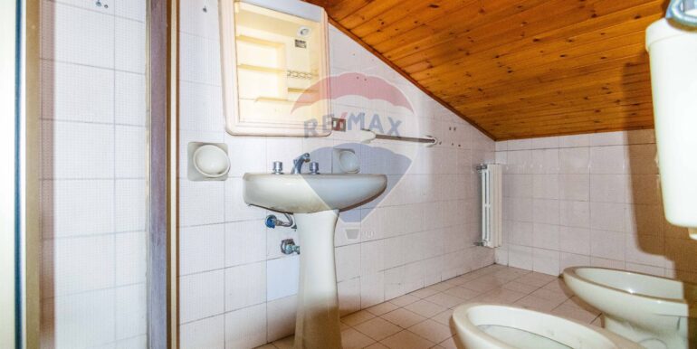 20251119175946-1002305-20