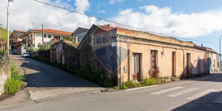 20251119183342-1002333-3