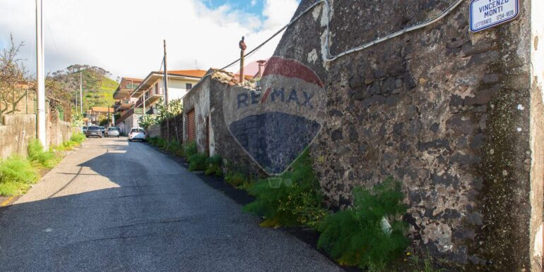 20251119183342-1002333-4