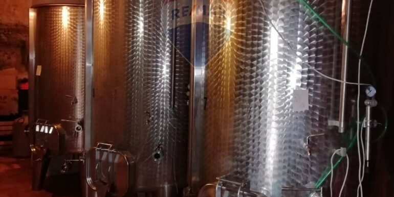 20251119224250-863699-1